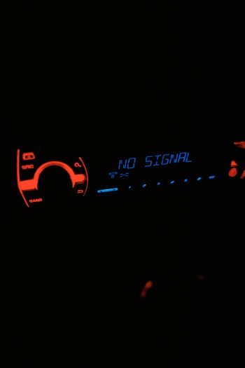 NO SIGNAL